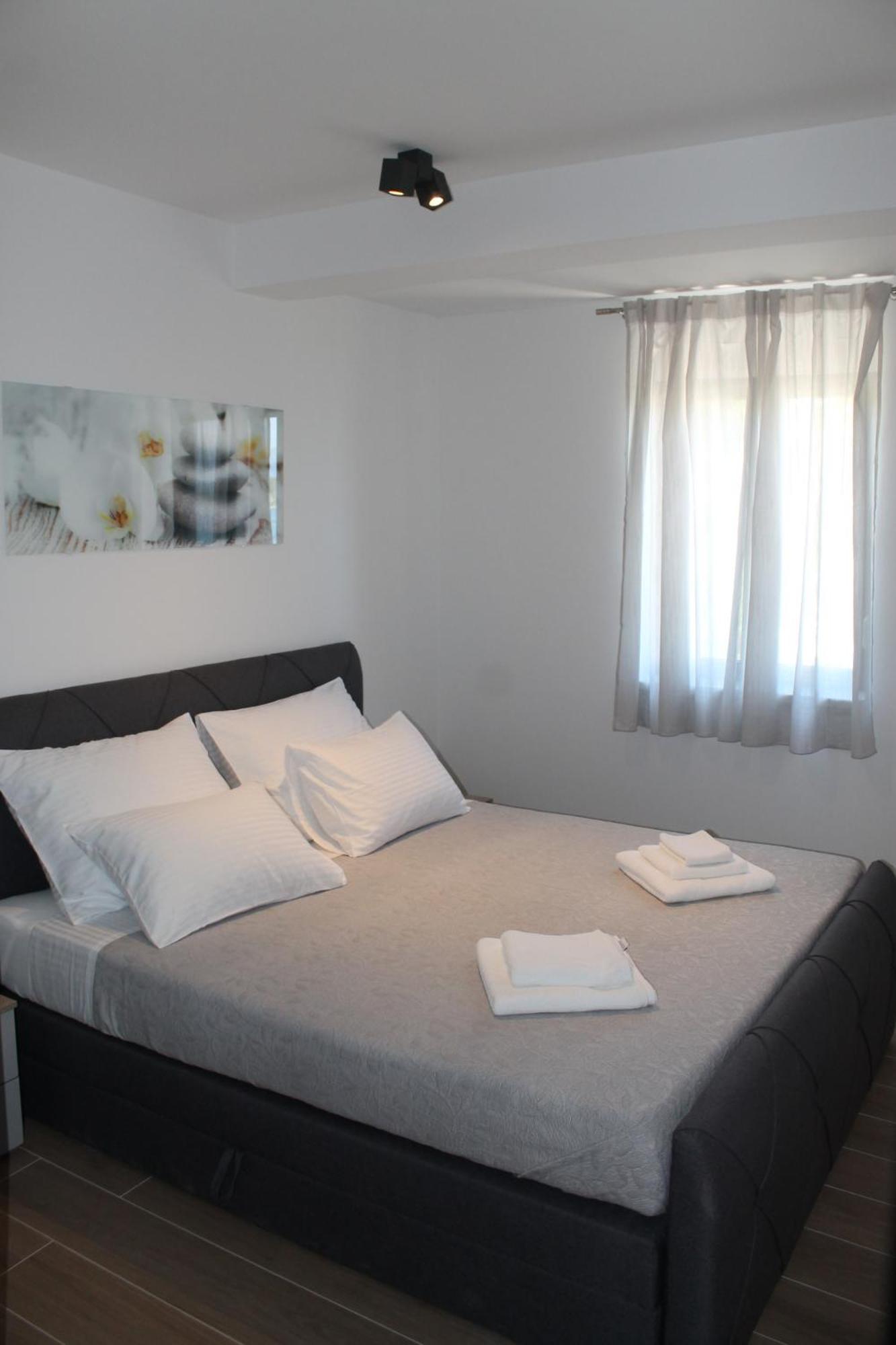 Apartments Marebella Lumbarda Zimmer foto